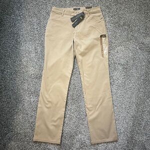 Women's Lee Relaxed Fit Straight Leg Khaki Pants; Size 8, NWT